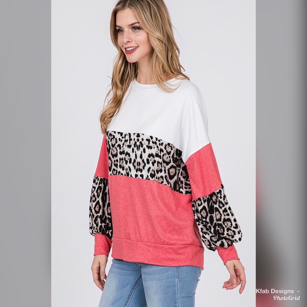 🥰LAST 1! Color Block Animal Print Top!! - Picture 6 of 6